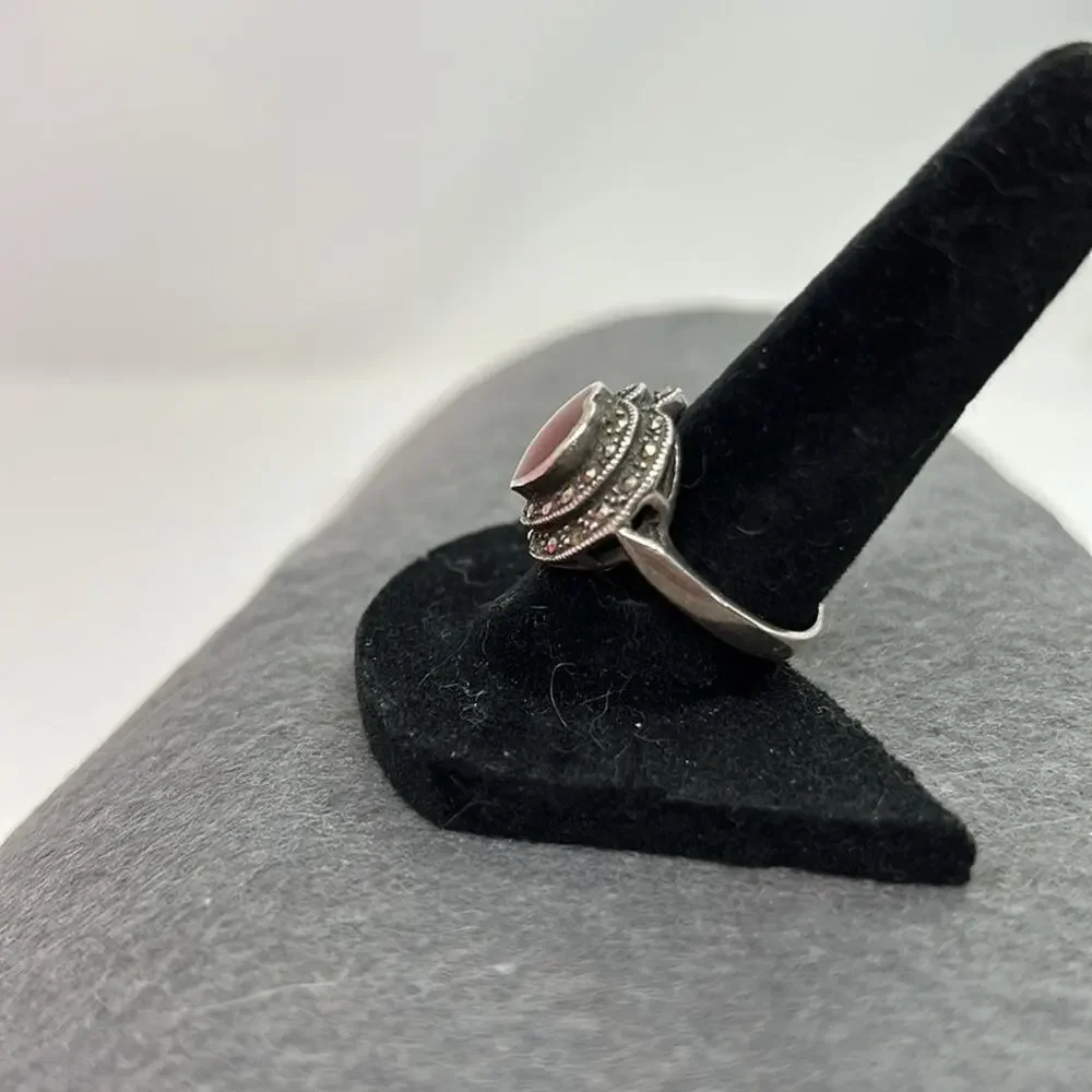 Vintage Sterling Silver Natural Carnelian and Marcasite Heart Shaped Ring Size 8